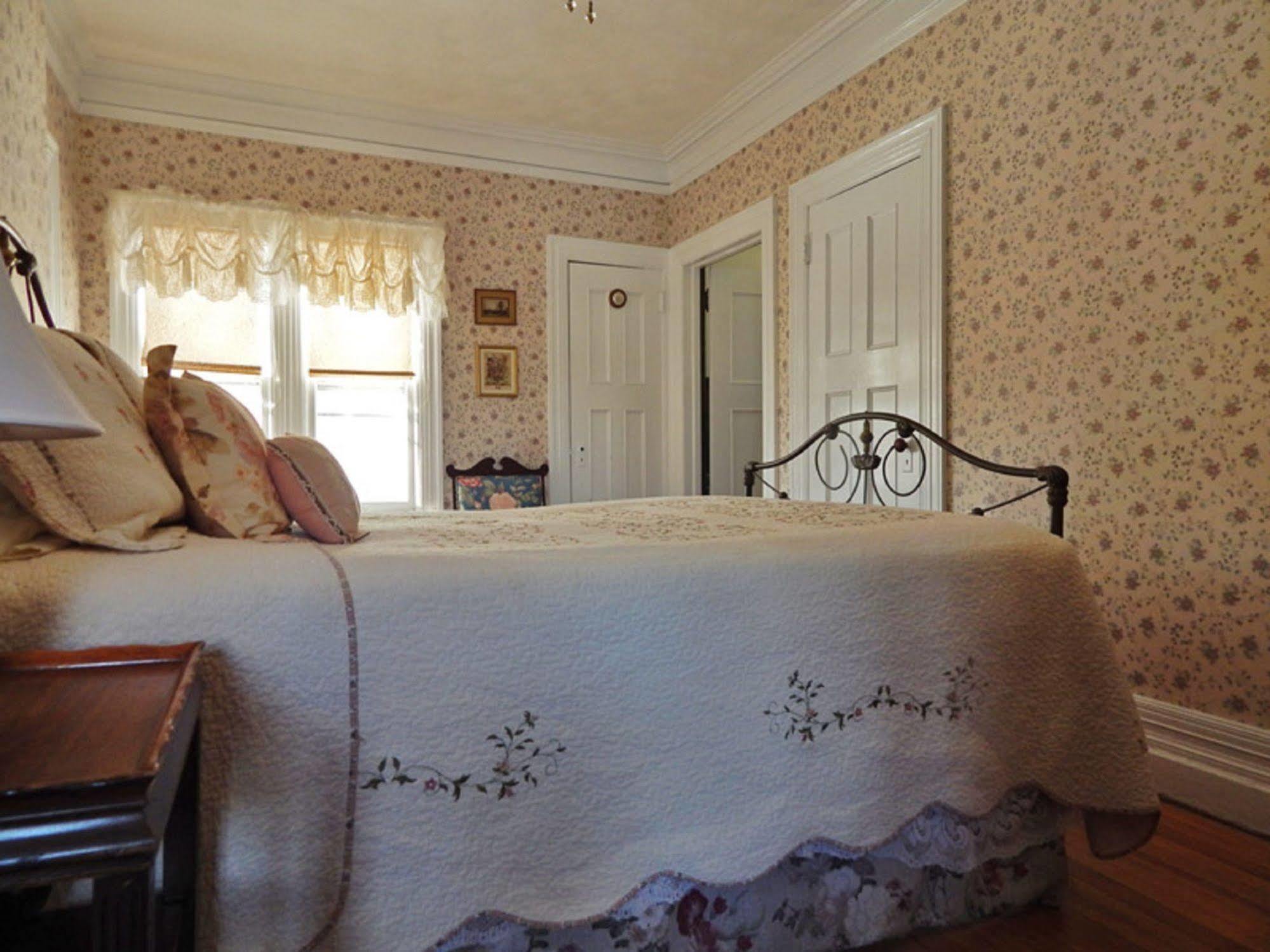 Manor House Bed & Breakfast Norfolk Extérieur photo