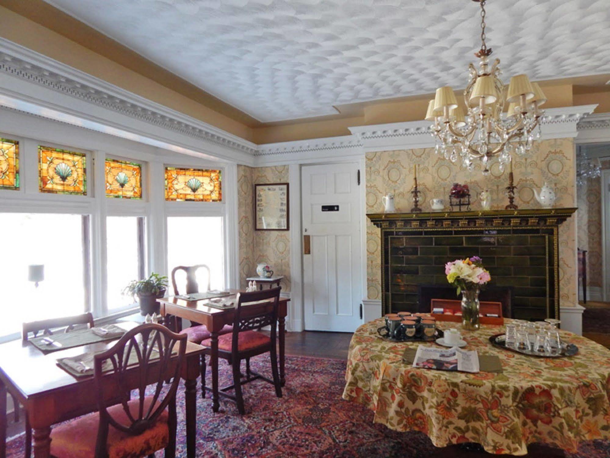 Manor House Bed & Breakfast Norfolk Extérieur photo